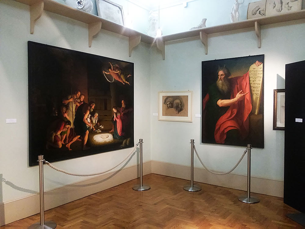 Una sala della mostra "Giuseppe Diotti. Un protagonista dell Una sala della mostra "Giuseppe Diotti. Un protagonista dell