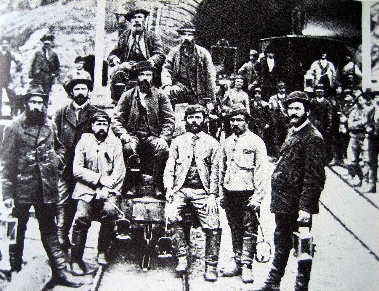 Operai del San Gottardo ad Airolo (1880)
Operai del San Gottardo ad Airolo (1880)