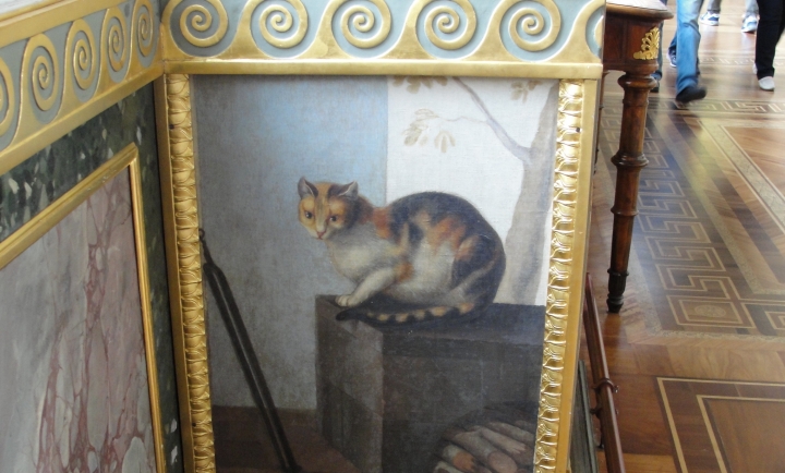 All'Hermitage i gatti sono anche dipinti sui muri