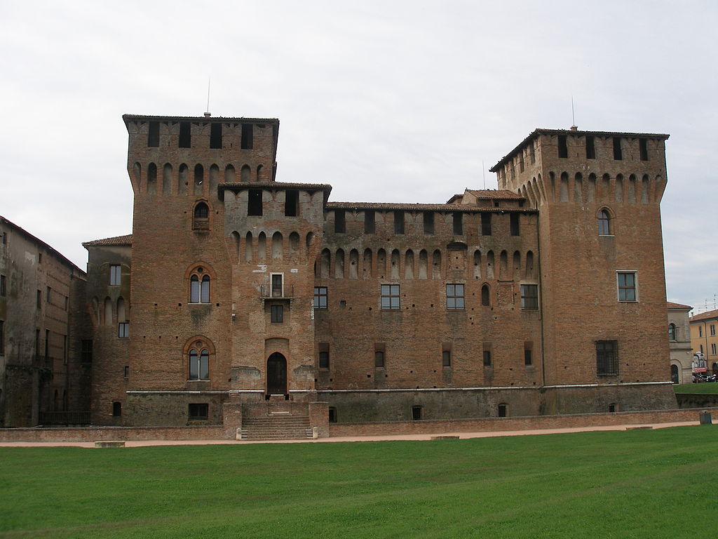 Realtà: Porta Imperiale (Sabbioneta) e Castello di San Giorgio (Mantova) 