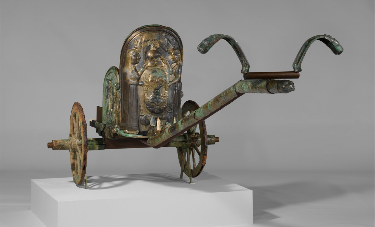 Arte etrusca, Carro di Monteleone (secondo quarto del VI secolo a.C.; bronzo e avorio, 130,9 x 209 cm; New York, Metropolitan Museum) 