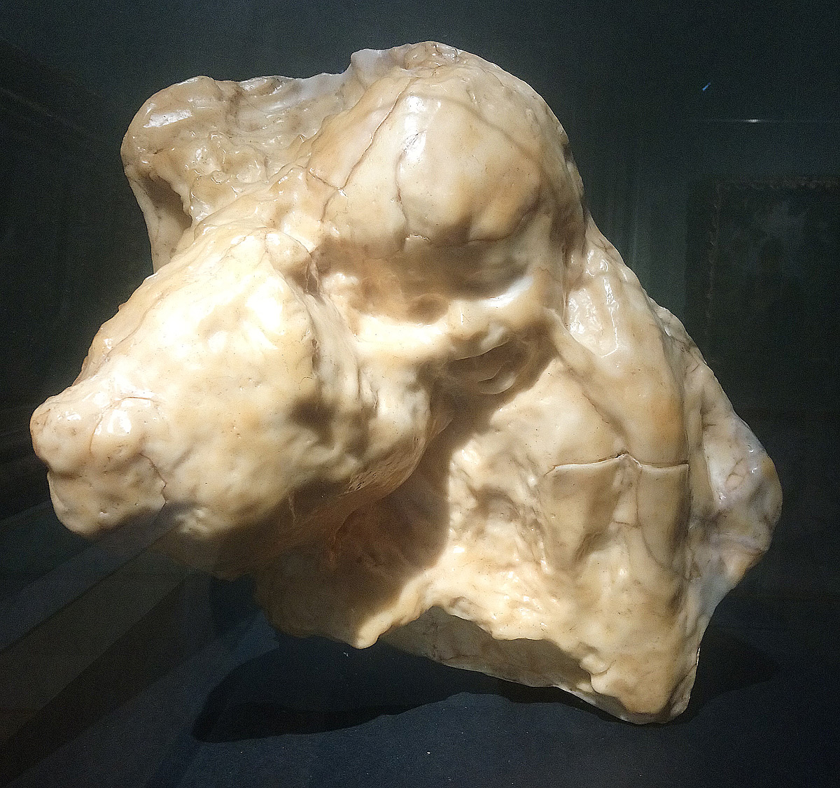 Medardo Rosso, Aetas aurea (Age d’or; Età dell’oro; Maternità) (cera su gesso; Milano, Galleria d’Arte Moderna)
