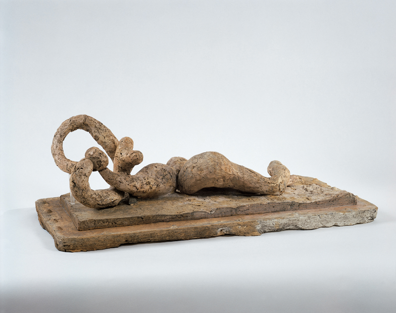 Pablo Picasso, Bañista tendida (1928; terracotta; Malaga, Museo Picasso)
Pablo Picasso, Bañista tendida (1928; terracotta; Malaga, Museo Picasso)