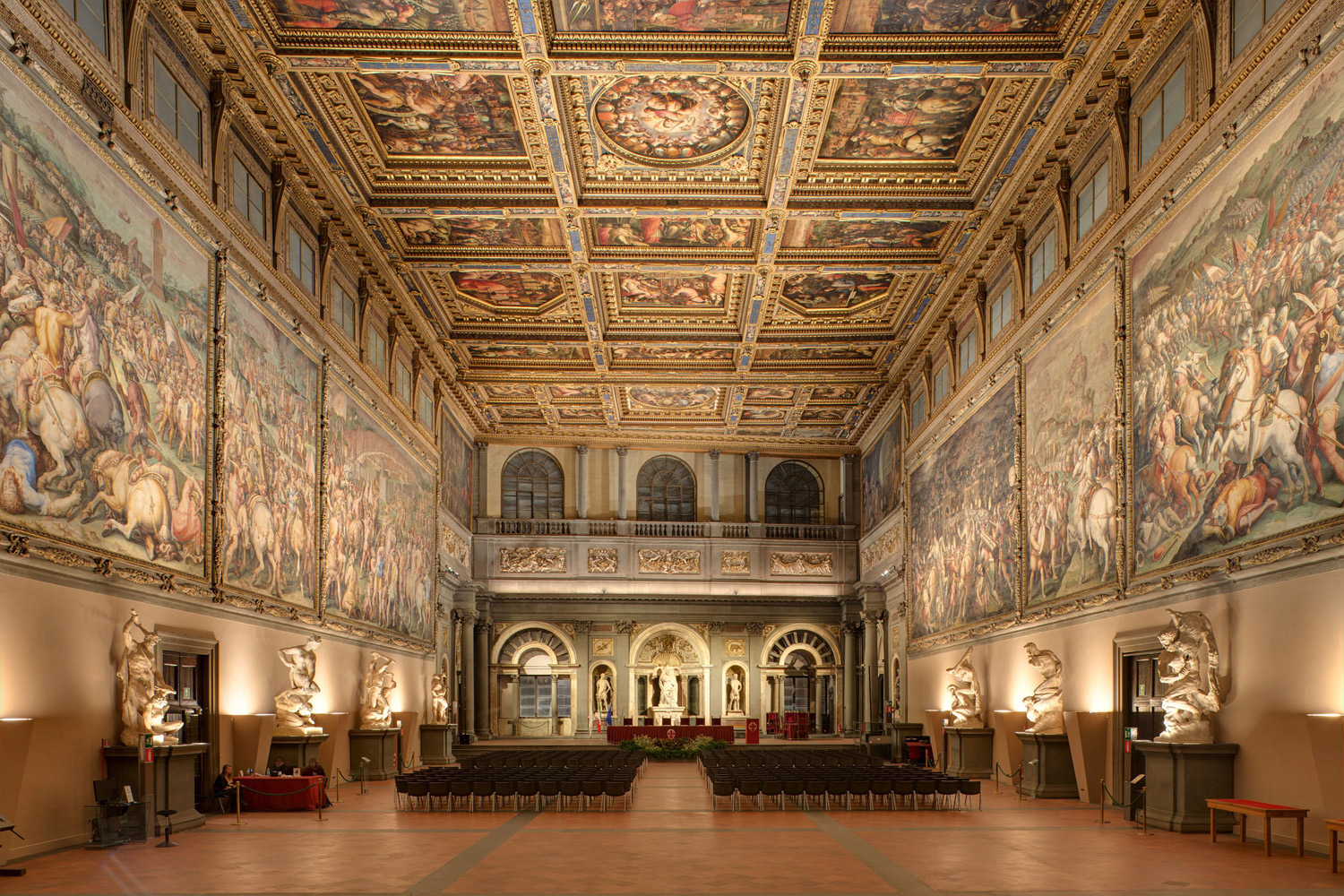 Il Salone dei Cinquecento in Palazzo Vecchio a Firenze. Ph. Credit Targetti Sankey 