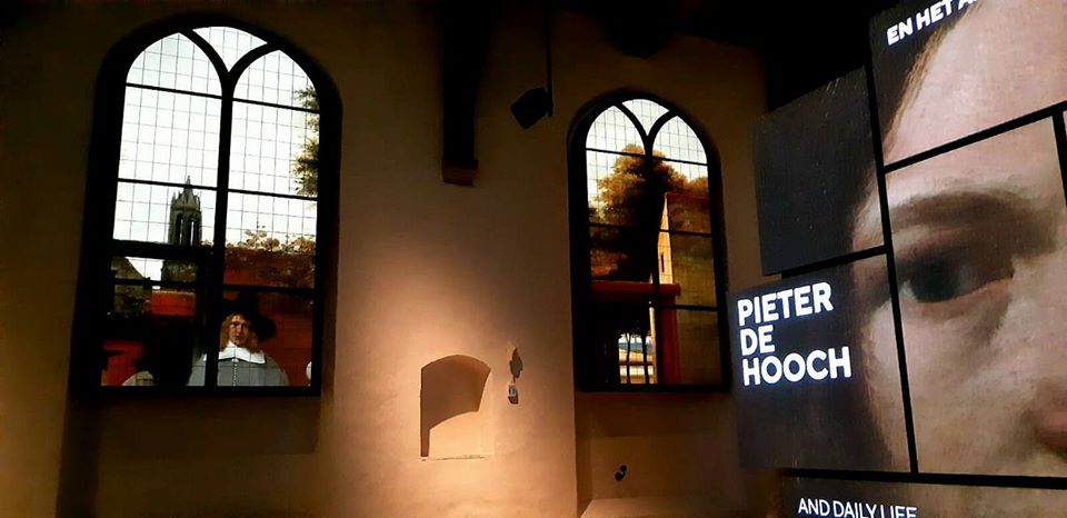 Sala della mostra su Pieter de Hooch a Delft. Ph. Credit Finestre sull'Arte 