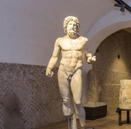 Arte romana, Giove (seconda metà del II - inizi del III secolo d.C.; marmo bianco, 183 x 51 cm; Terracina, Museo della Città) 