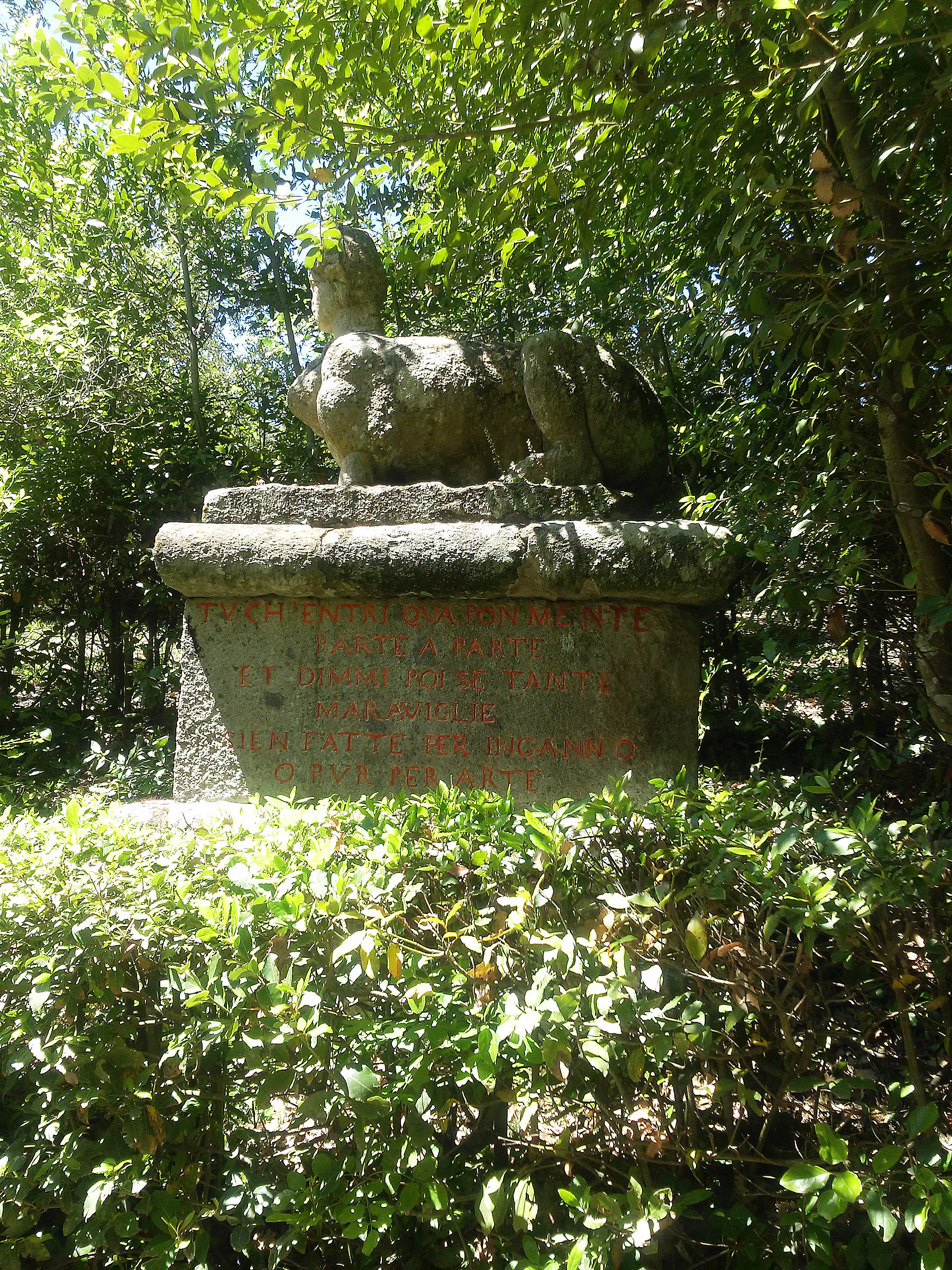 La sfinge di destra