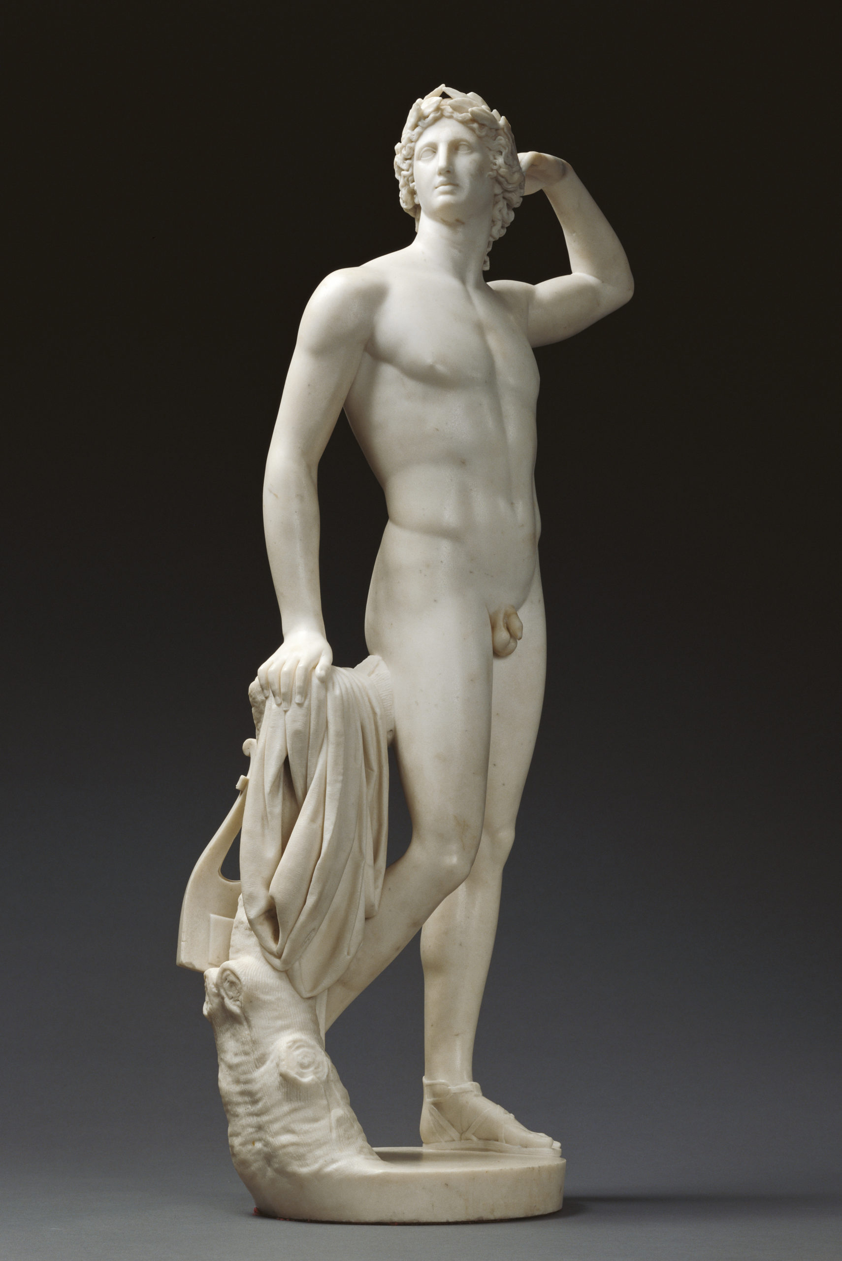 Antonio Canova, Apollo che s'incorona (1781-1782; marmo, 84,7 x 51,9 x 26,4 cm; Los Angeles, The J. Paul Getty Museum, inv. 95.SA.71)
