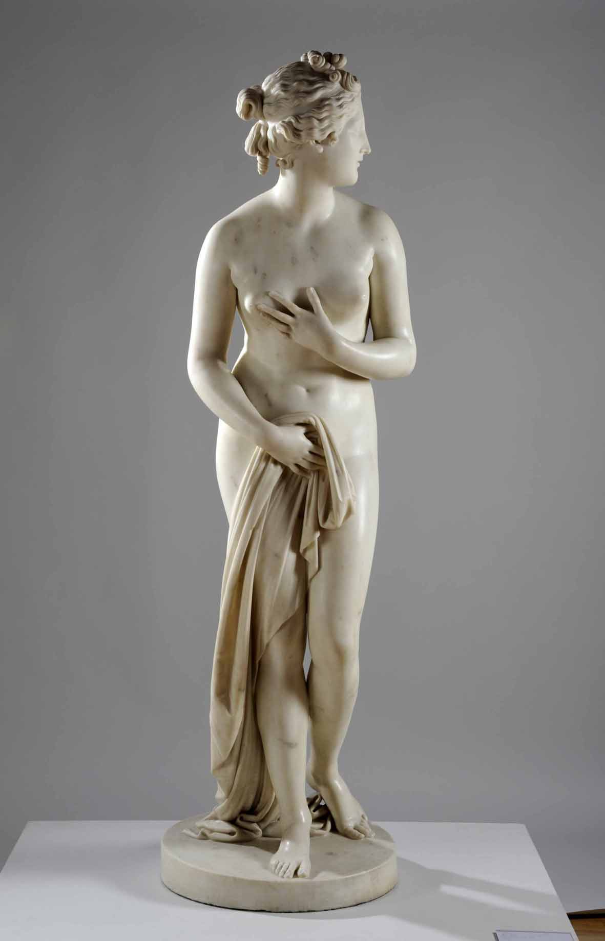 Antonio Canova, Venere (1817-1820; marmo, 117 x 52 x 70 cm; Leeds, Leeds Art Gallery, inv. LEEAG.sc.1959.0021.003)
