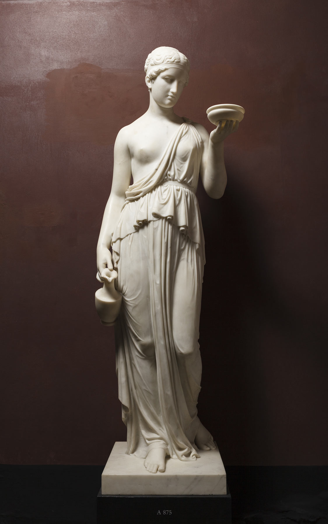 Bertel Thorvaldsen, Ebe (1815 circa; dal modello in gesso del 1806-1807; marmo, 156,5 x 51,2 x 59,5 cm; Copenaghen, Thorvaldsens Museum, inv. A875)
