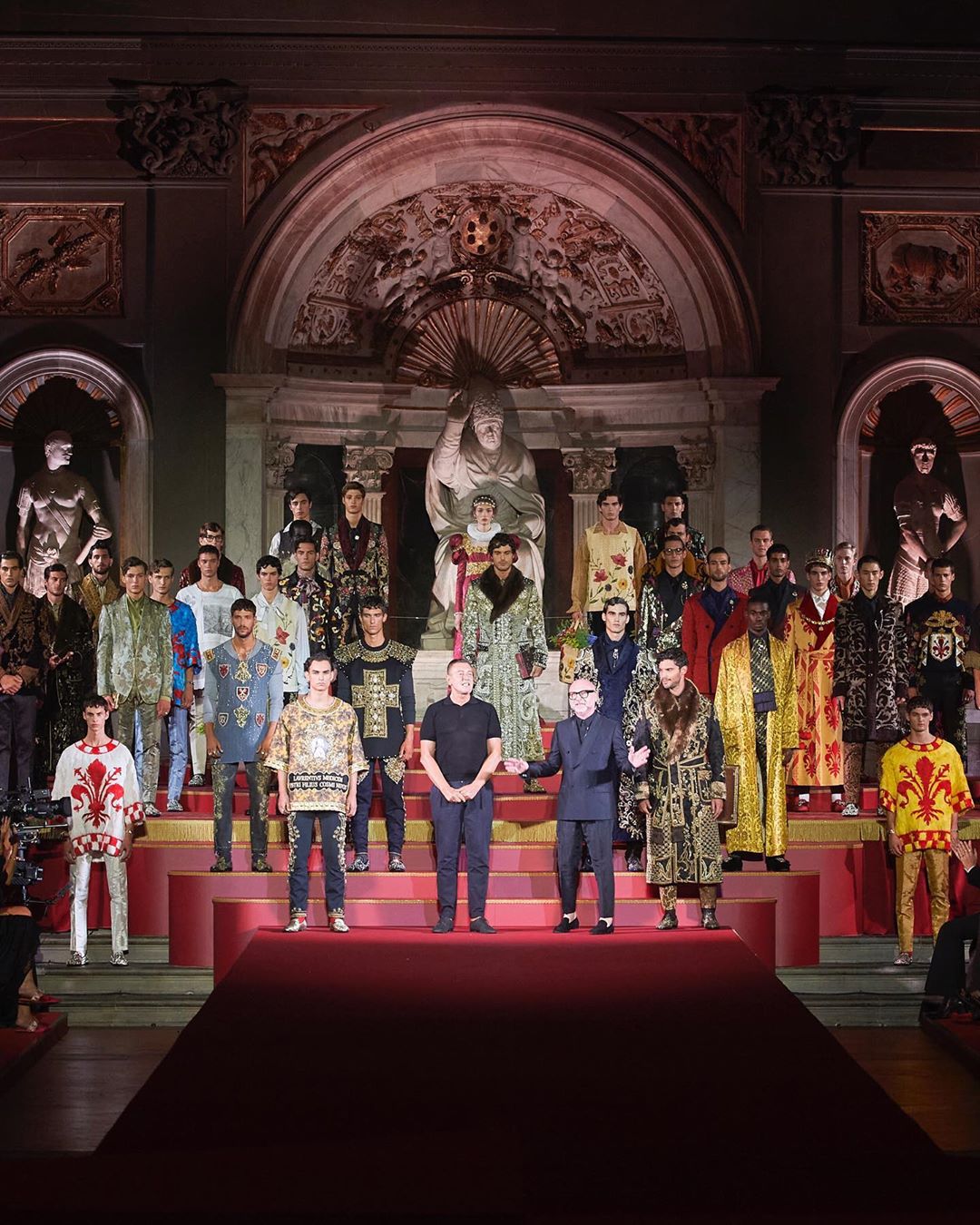 Un momento della sfilata-evento. Ph. L’Uomo Vogue
