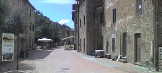 Il borgo di Isola Maggiore Il borgo di Isola Maggiore