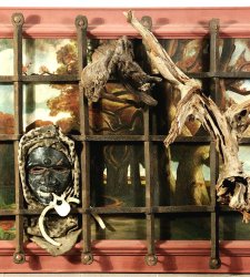 Le opere di Spoerri e Manfredini in una mostra-dialogo a Massa Le opere di Spoerri e Manfredini in una mostra-dialogo a Massa