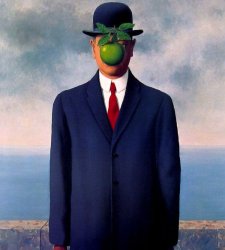 La exposición multimedia inmersiva dedicada a René Magritte llega a Milán  La exposición multimedia inmersiva dedicada a René Magritte llega a Milán
