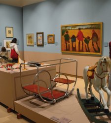 Dalla trottola al robot tra Balla, Casorati e Capogrossi: a Pontedera una mostra sui giocattoli Dalla trottola al robot tra Balla, Casorati e Capogrossi: a Pontedera una mostra sui giocattoli