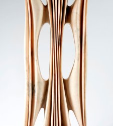 A Genova le opere di Atchugarry che conquistano la luce A Genova le opere di Atchugarry che conquistano la luce