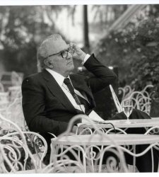 Cent'anni fa nasceva Federico Fellini. Rimini lo celebra con una grande mostra  Cent'anni fa nasceva Federico Fellini. Rimini lo celebra con una grande mostra