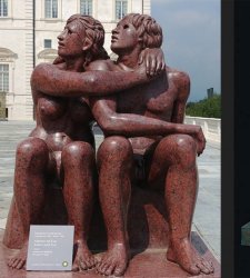 Le piazze di Jesolo si trasformano in un museo del Novecento. Ecco le sculture di Manzù, Messina, Perez Le piazze di Jesolo si trasformano in un museo del Novecento. Ecco le sculture di Manzù, Messina, Perez