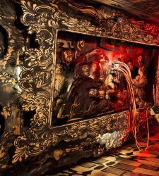 A little theater that pays homage to Rembrandt at the Russia Pavilion for the Venice Biennale A little theater that pays homage to Rembrandt at the Russia Pavilion for the Venice Biennale