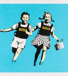 Roma, apre la mostra di Banksy: oltre 100 opere al Chiostro del Bramante Roma, apre la mostra di Banksy: oltre 100 opere al Chiostro del Bramante