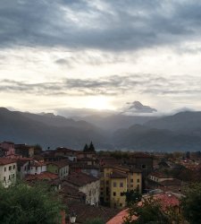 Barga, the town of two sunsets: a little mountain Florence