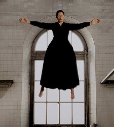 Marina Abramović torna a Napoli dopo 16 anni: da settembre è in mostra a Castel dell'Ovo Marina Abramović torna a Napoli dopo 16 anni: da settembre è in mostra a Castel dell'Ovo