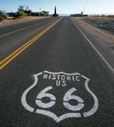 Il mito della Route 66 diventa una mostra. A Colorno oltre 70 scatti di Franco Fontana Il mito della Route 66 diventa una mostra. A Colorno oltre 70 scatti di Franco Fontana