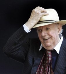 In Umbria una mostra con oltre 80 opere di Dario Fo, tra disegni e opere su tela e tavola In Umbria una mostra con oltre 80 opere di Dario Fo, tra disegni e opere su tela e tavola