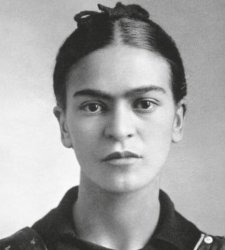 A Sansepolcro una mostra racconta la vita di Frida Kahlo attraverso immagini storiche A Sansepolcro una mostra racconta la vita di Frida Kahlo attraverso immagini storiche