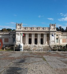 Alla Galleria Nazionale di Roma una grande collettiva di sole donne riflette sul femminismo Alla Galleria Nazionale di Roma una grande collettiva di sole donne riflette sul femminismo