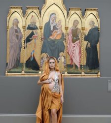 Une vidéo au Metropolitan Museum pour lancer le nouvel album. L'initiative de Halsey Une vidéo au Metropolitan Museum pour lancer le nouvel album. L'initiative de Halsey