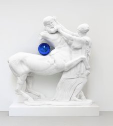 Milán, una gran obra de Jeff Koons en la Gallerie d'Italia de Piazza Scala  Milán, una gran obra de Jeff Koons en la Gallerie d'Italia de Piazza Scala