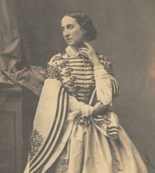 A Genova una mostra su Adelaide Ristori, la più grande attrice italiana dell'800  A Genova una mostra su Adelaide Ristori, la più grande attrice italiana dell'800