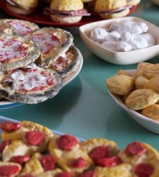 All Inclusive: a Massa nove artisti contemporanei “performano” il museo All Inclusive: a Massa nove artisti contemporanei “performano” il museo