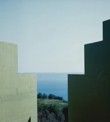 Modena dedica una mostra a Luigi Ghirri: oltre 60 fotografie, inclusi inediti Modena dedica una mostra a Luigi Ghirri: oltre 60 fotografie, inclusi inediti