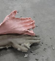 Una mostra per il giovane Nicolò Cecchella all'Ex Ceramica Vaccari di Santo Stefano Magra Una mostra per il giovane Nicolò Cecchella all'Ex Ceramica Vaccari di Santo Stefano Magra