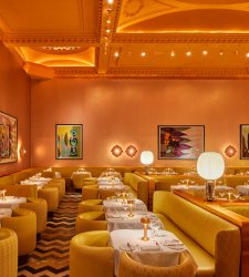 Due grandi artisti internazionali trasformano ristorante di Londra in un'opera d'arte Due grandi artisti internazionali trasformano ristorante di Londra in un'opera d'arte