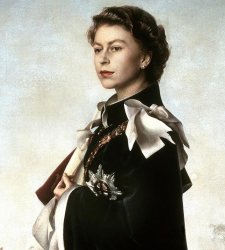 Villa Bardini dedica una mostra alla regina Elisabetta II d'Inghilterra  Villa Bardini dedica una mostra alla regina Elisabetta II d'Inghilterra