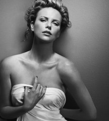 Milano, gli scatti di Vincent Peters sul mondo di star e celebrities in mostra a Palazzo Reale Milano, gli scatti di Vincent Peters sul mondo di star e celebrities in mostra a Palazzo Reale