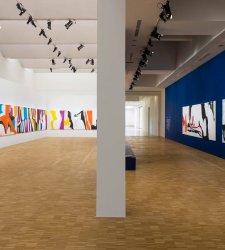 Milano, alla Triennale i dipinti dell'aborigena che iniziò a dipingere a 80 anni e ottenne fama mondiale Milano, alla Triennale i dipinti dell'aborigena che iniziò a dipingere a 80 anni e ottenne fama mondiale