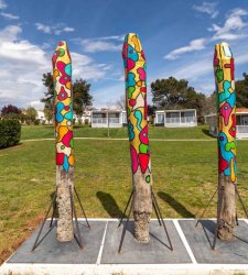 Briccole riciclate ad arte: il gruppo turistico BiHoliday espone le opere di Enrico Marcato