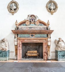 Rome, restoration of the sumptuous fireplace in the Salone d'Ercole of Palazzo Farnese begins