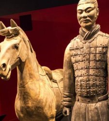Drunk at museum, broke statue and created US-China diplomatic incident: will plea bargain sentence