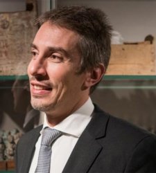 ¿Por qué la derecha ataca al director del Museo Egipcio? Por algo de hace 7 años ¿Por qué la derecha ataca al director del Museo Egipcio? Por algo de hace 7 años