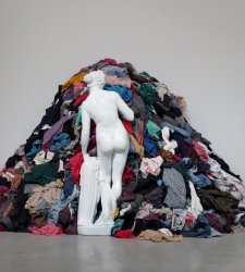 A ten-meter Venus of Rags in the square and many other installations for Napoli Contemporanea 2023 