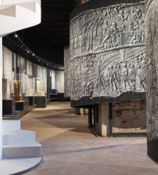 Inaugurata al Colosseo una mostra che racconta la storia della Colonna Traiana  Inaugurata al Colosseo una mostra che racconta la storia della Colonna Traiana