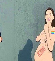 Elly Schlein and Giorgia Meloni naked and pregnant: a mural on motherhood in Milan
