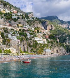 Le vacanze in Italia dei turisti americani? Troppo caldo e difficile abituarsi agli usi locali
