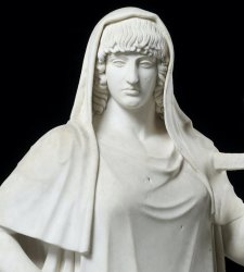 At the Louvre the first exhibition of marbles from the Torlonia collection outside Italy At the Louvre the first exhibition of marbles from the Torlonia collection outside Italy