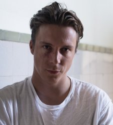 Alle OGR Torino la mostra personale dell'artista francese Cyprien Gaillard Alle OGR Torino la mostra personale dell'artista francese Cyprien Gaillard